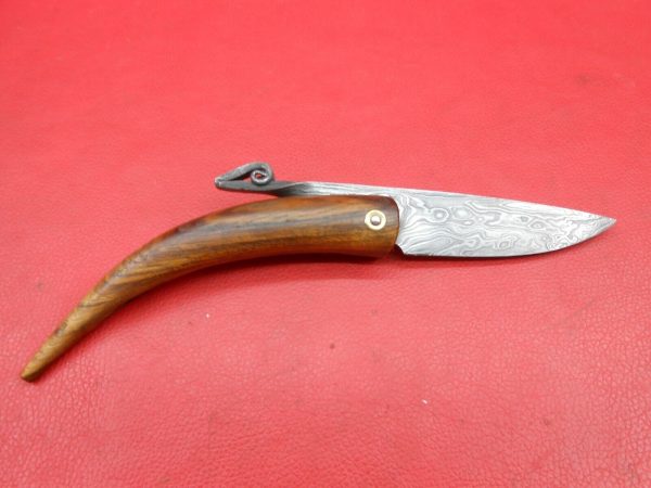 Handcrafted Damascus Folding Knife